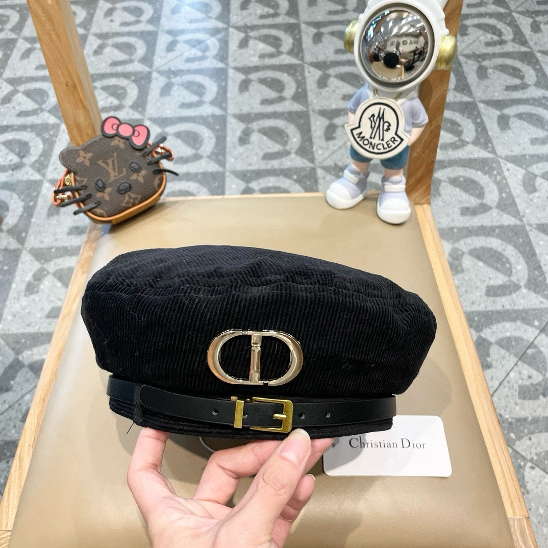 BERET HAT IN BLACK VELVET 430042