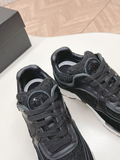 TRAINERS IN BLACK SUEDE AND CALFSKIN