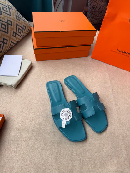 0RAN SANDALS IN SAPPHIRE BLUE CALFSKIN