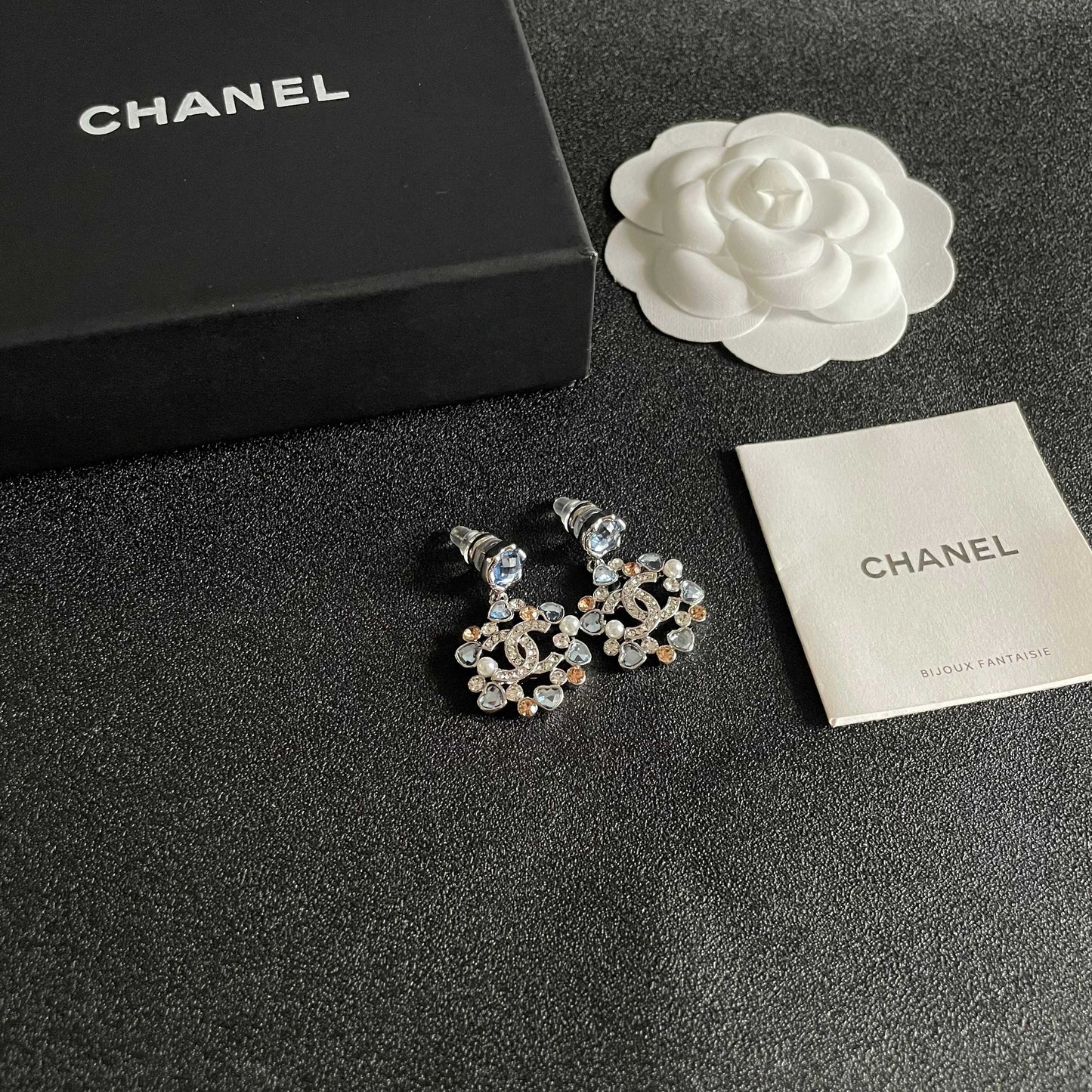 DOUBLE C STUD EARRINGS IN SILVER METAL WHITE PEARL GOLD AND BLUE STONES
