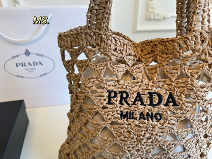 EMBROIDED LOGO TOTE BAG 32 IN BROWN WOVEN RAFFIA TRIANGLE PATTERN