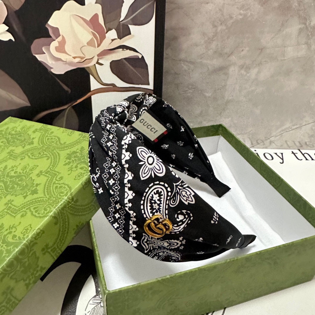 HAIRBAND IN BLACK MIX WHITE PATTERN FABRIC 299345