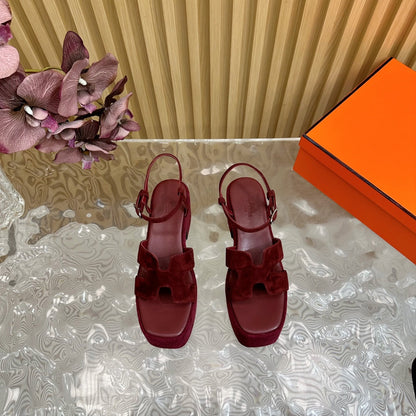 JAM 30 SANDAL IN BLOOD RED VELVET