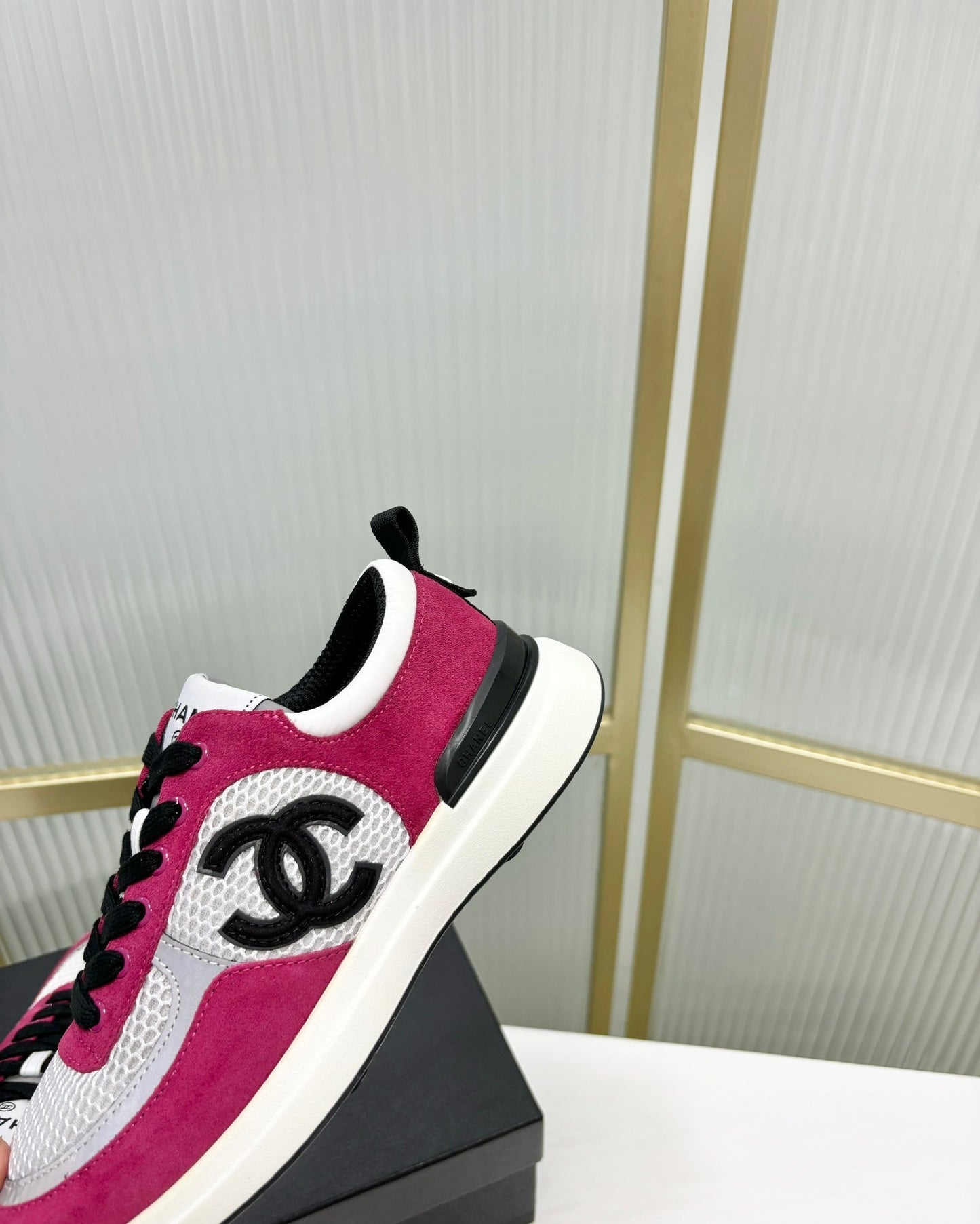 SNEAKER IN BARBIE PINK SUEDE AND GREY BREATHABLE MESH