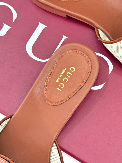 SLIDE SANDALS IN BROWN AND CREAM WHITE CALFSKIN