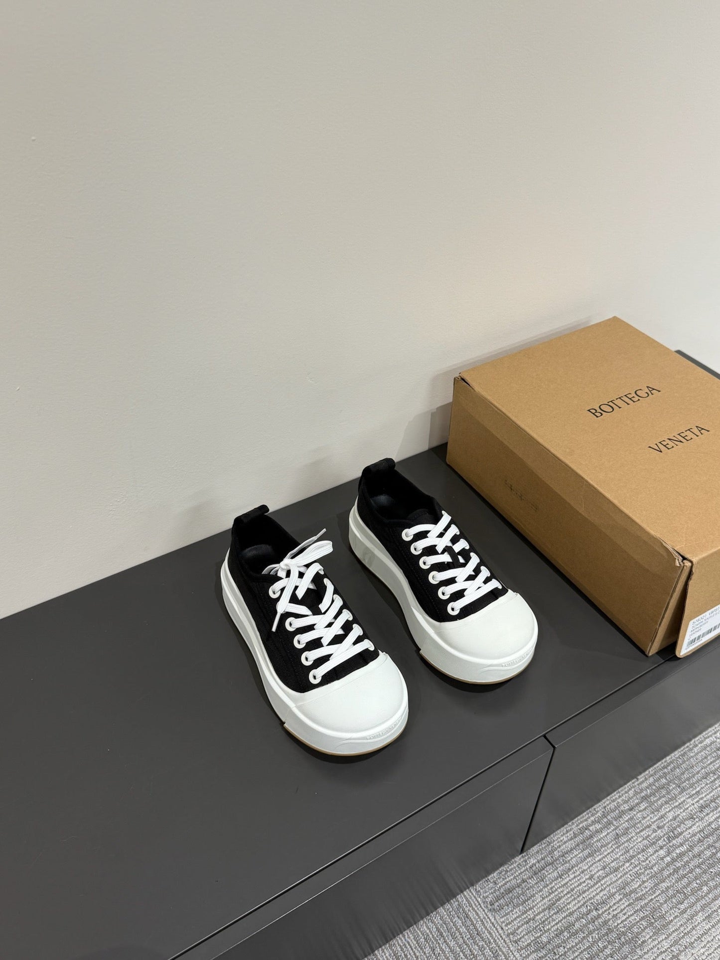 VULCAN PLATFORM SNEAKER IN BLACK CANVAS