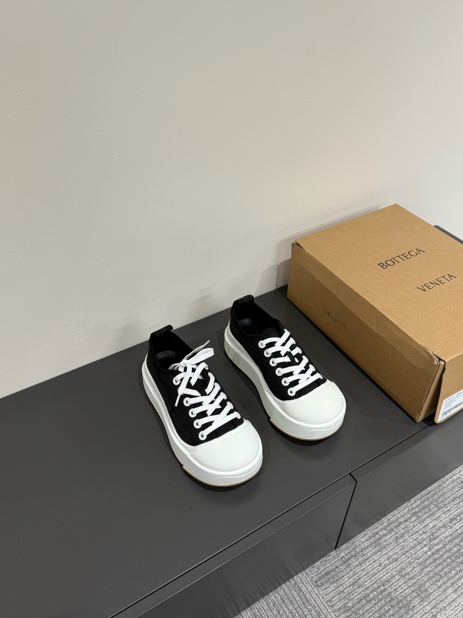 VULCAN PLATFORM SNEAKER IN BLACK CANVAS
