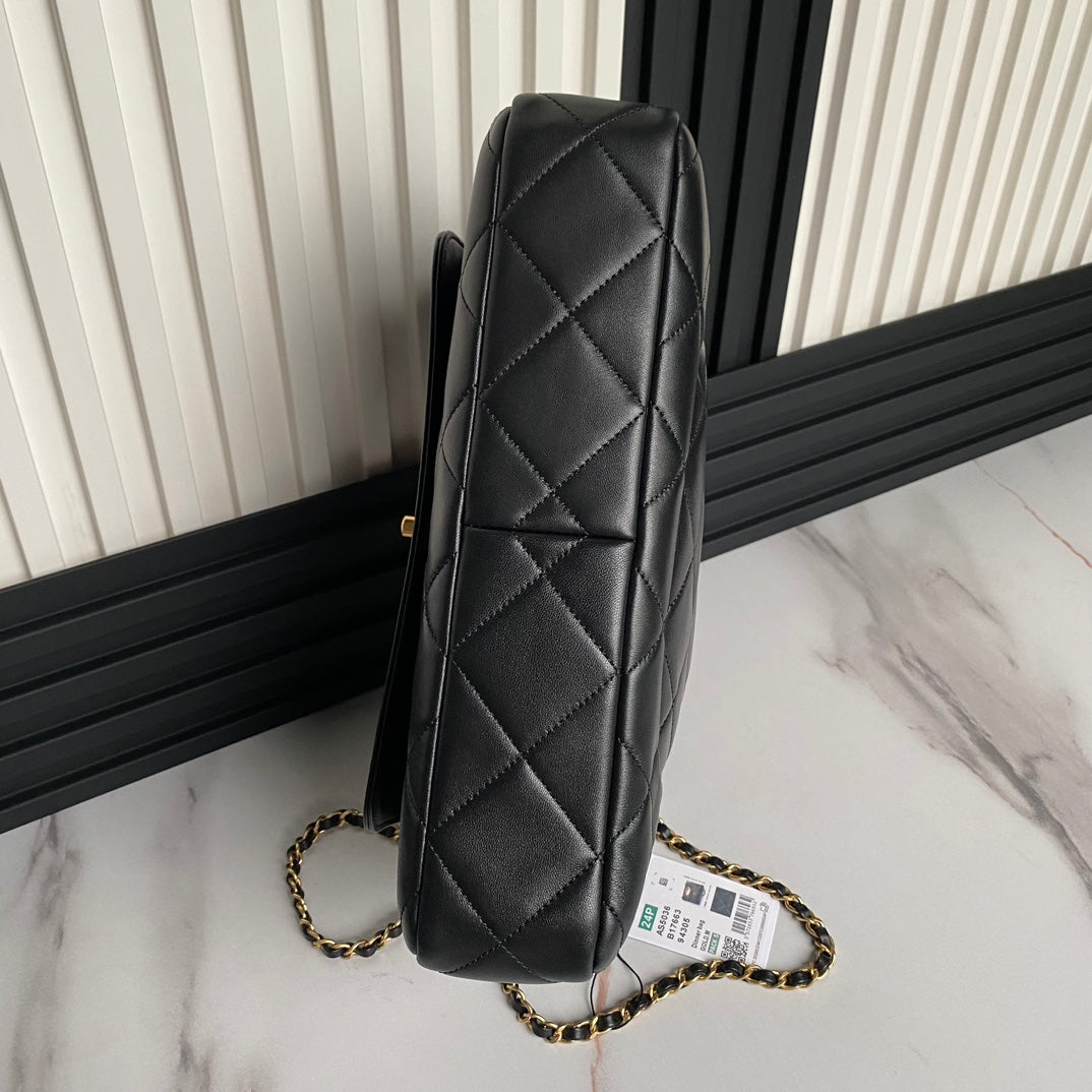 CLUTCH 34 IN BLACK SHEEPSKIN GOLD HARDWARE