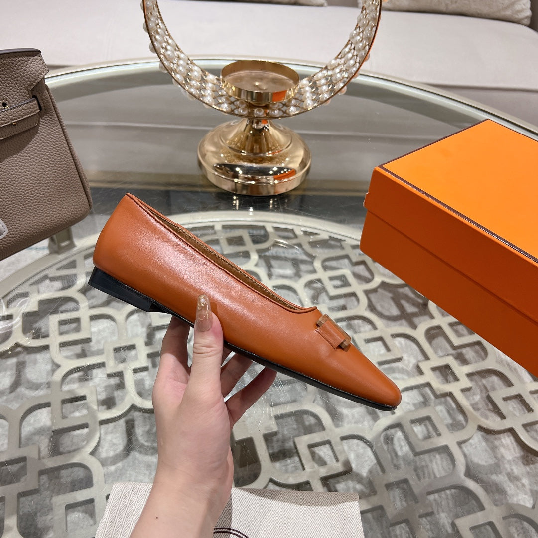 H - BUCKLE BALLET CARAMEL CALFSKIN