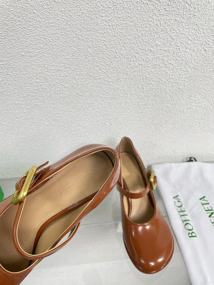 ATOMIC MARY-JANE PUMP 9 CM IN BRONZE BROWN CALFSKIN