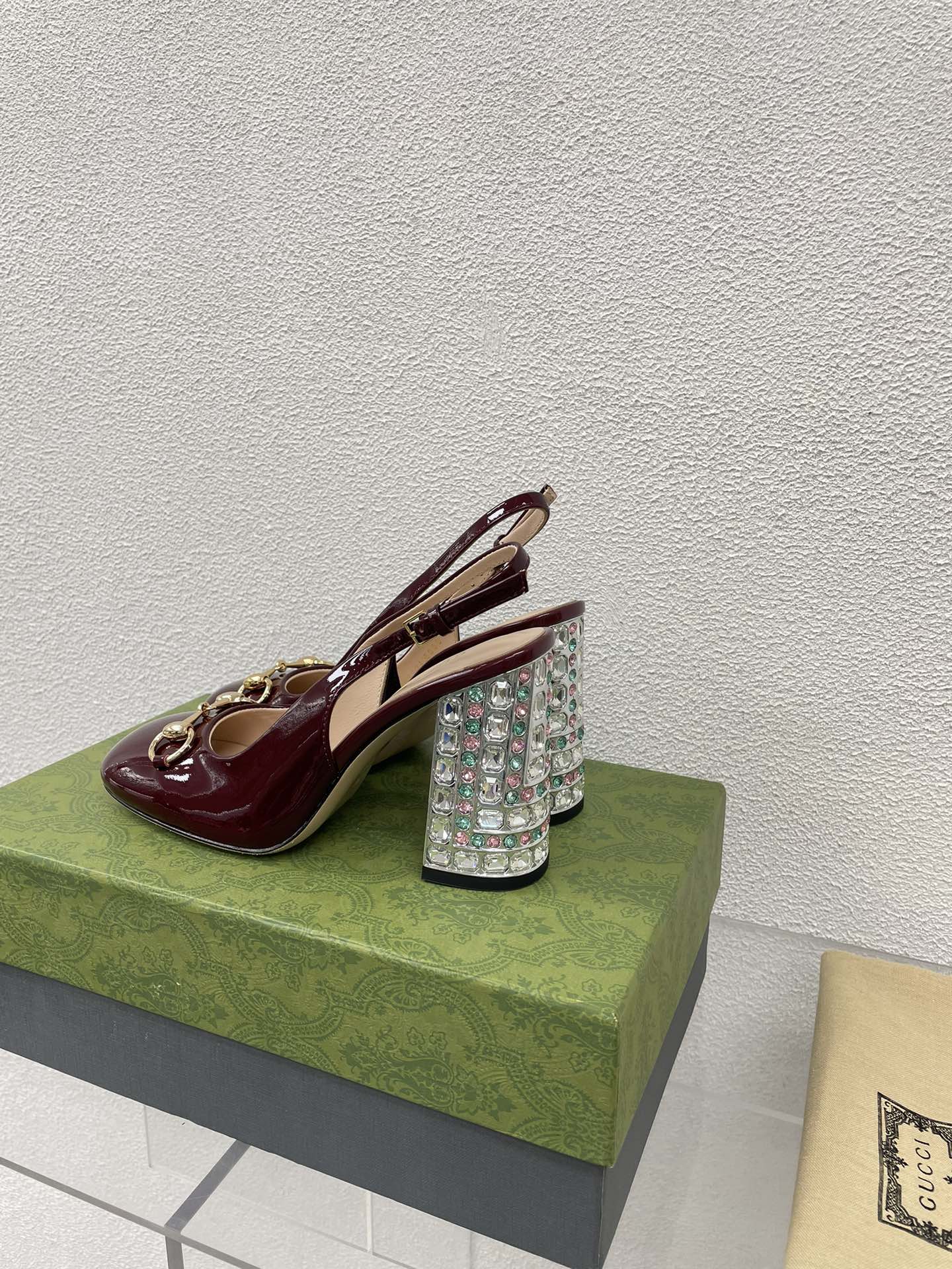 GG WOMEN'S HORSEBIT SLINGBACK 95MM IN WINE RED CALFSKIN WITH RHINSTONES