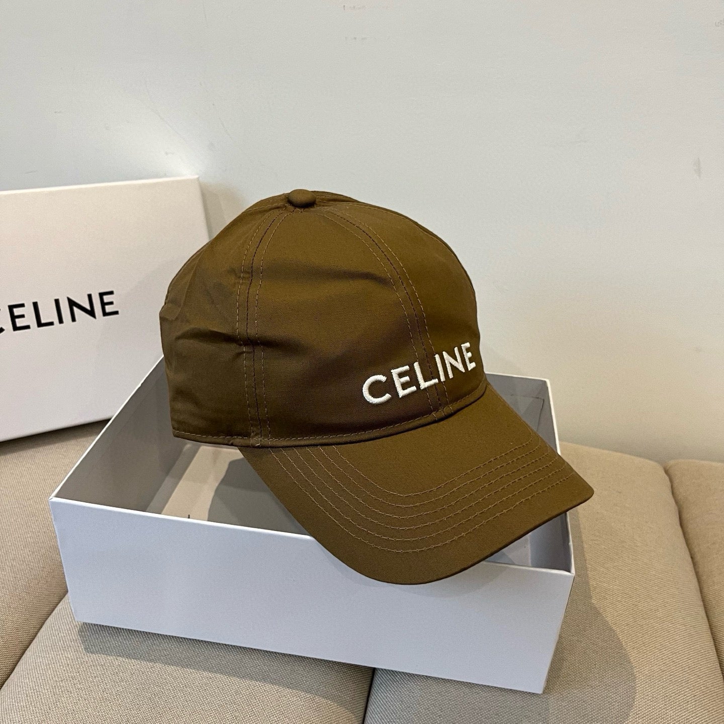 BASEBALL CAP MODEL 650193 IN BROWN FABRIC
