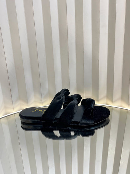 THREE STRAPS MULE IN BLACK VELVET