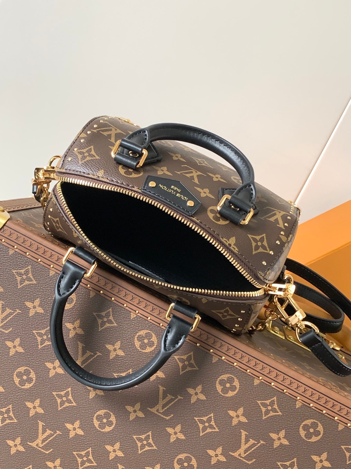 SPEEDY TRUNK BAG 20 IN BROWN MONOGRAM COATED CANVAS AND BLACK CALFSKIN