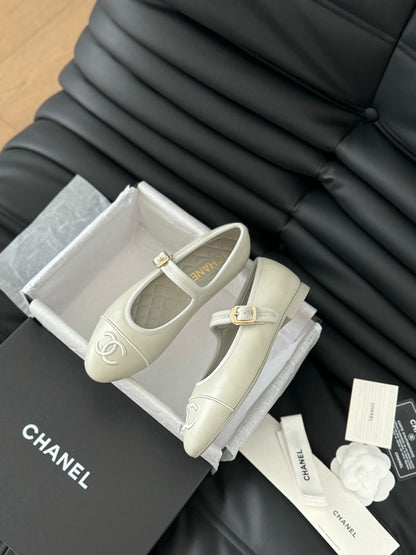 MARY JANE SHOES IN GREY LAMBSKIN