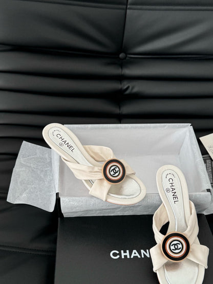 WHITE FABRIC CC SLIDE SANDALS