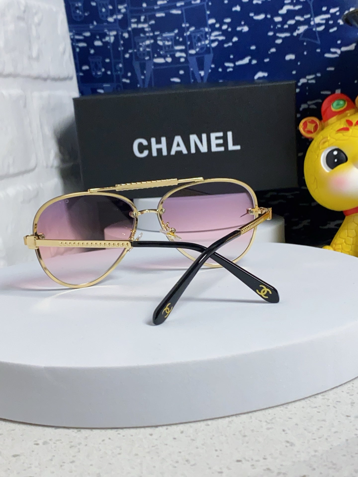 CAT EYE SUNGLASSES 641934 IN GOLD METAL PINK SMOKE LENSES