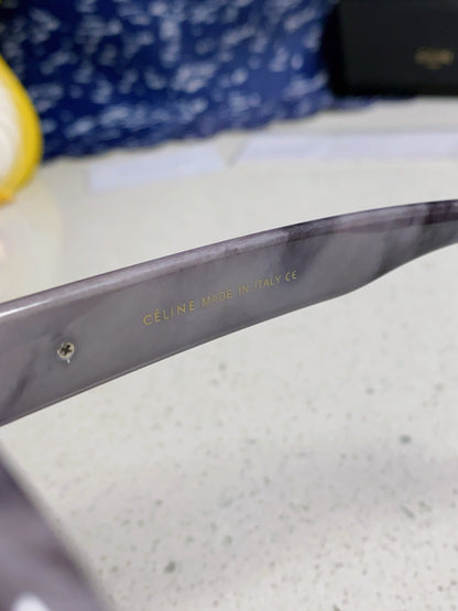 TRIOMPHE SQUARE SUNGLASS 566740 IN MARBLED EFFECT ACETATE