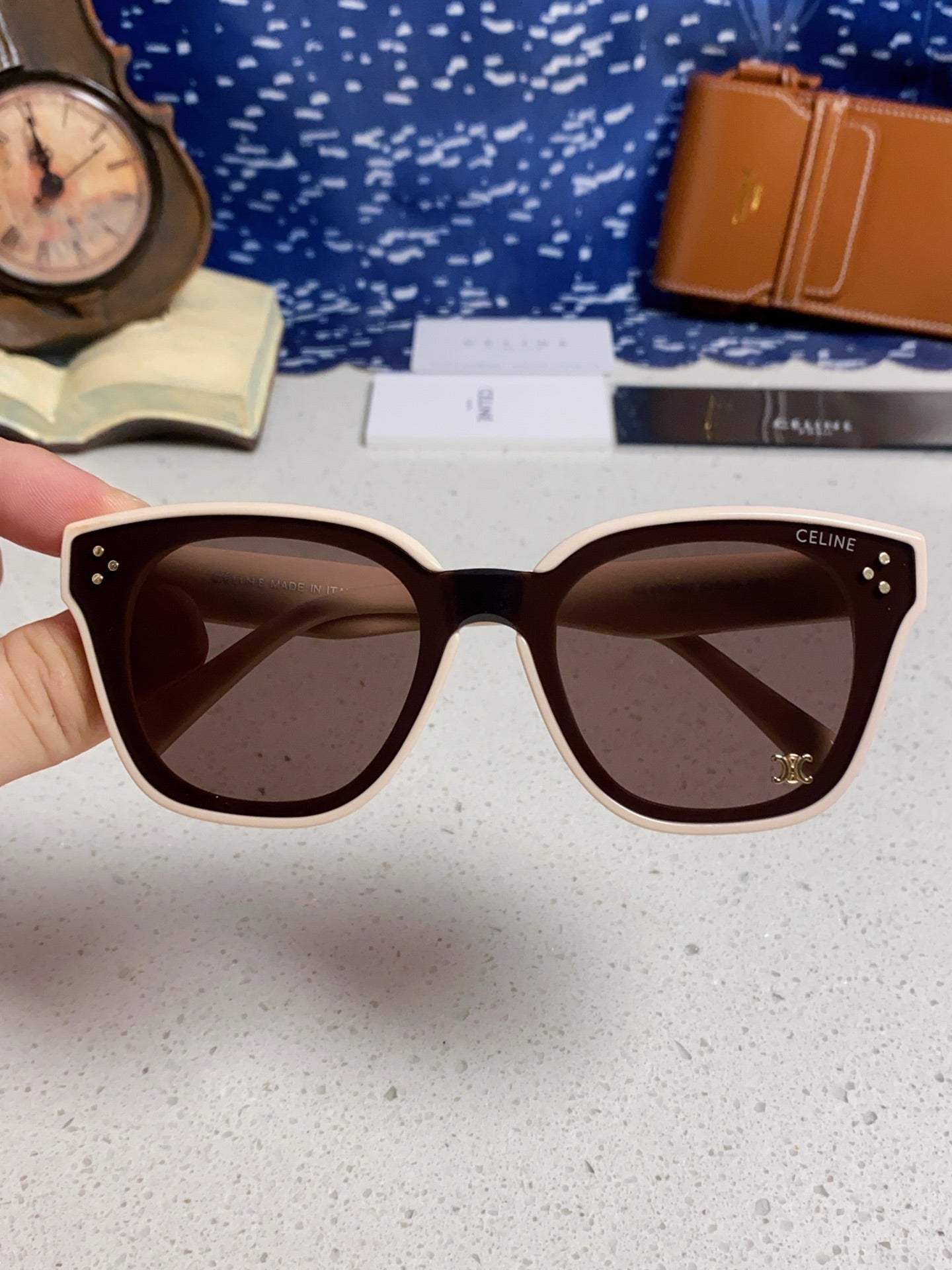 SQUARE SUNGLASS 575841 IN NUDE ACETATE