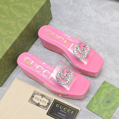 HIGH WEDGE PLATFORM WITH DOUBLE G IN PINK GLOSSY CALFSKIN