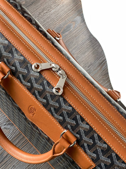CISALPIN DOCUMENT CASE 39 IN BLACK GOYARDINE CANVAS AND TAN CALFSKIN