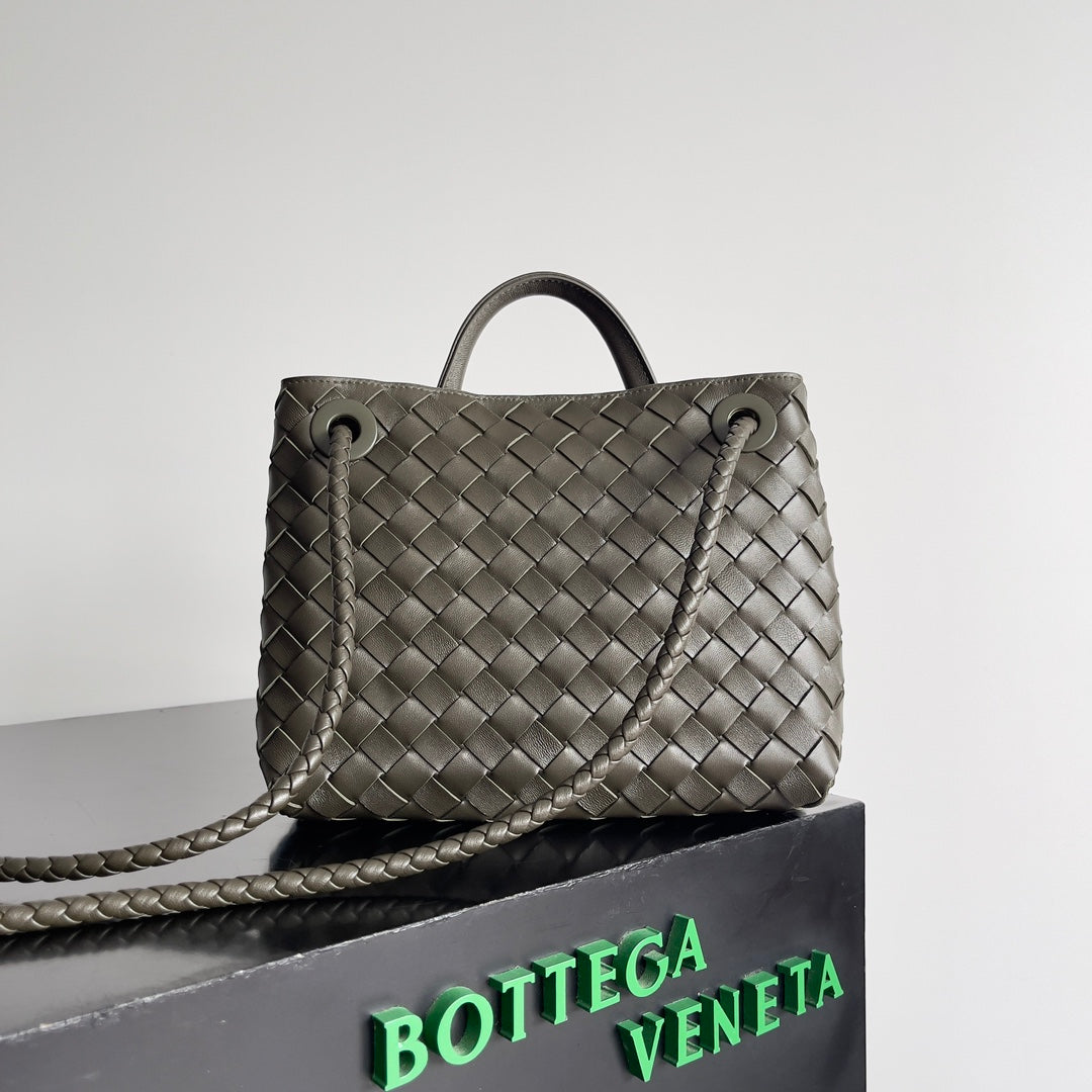 SMALL ANDIAMO 25 IN KAKI LAMBSKIN