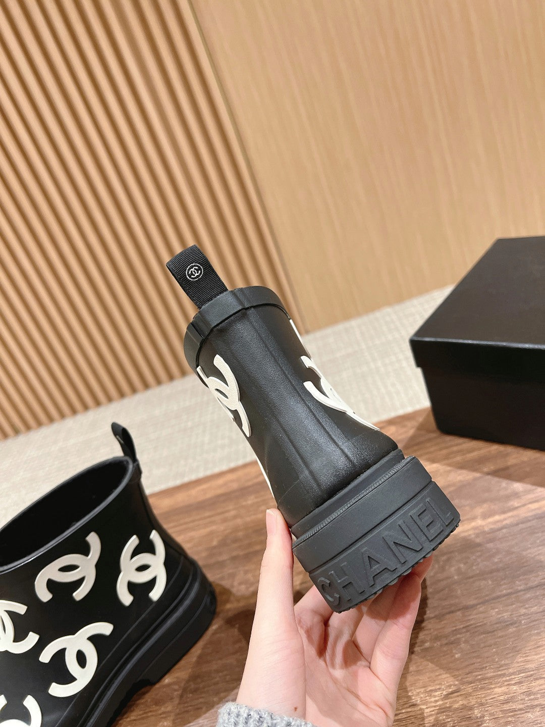 CC RAIN BOOTS BLACK TPU WITH WHITE LOGO 01