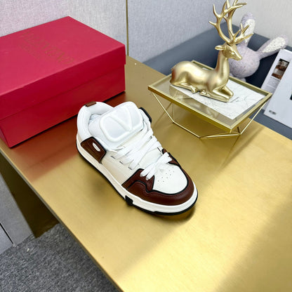 One Stud Sneaker Garavani Burgundy Calfskin White Fabric