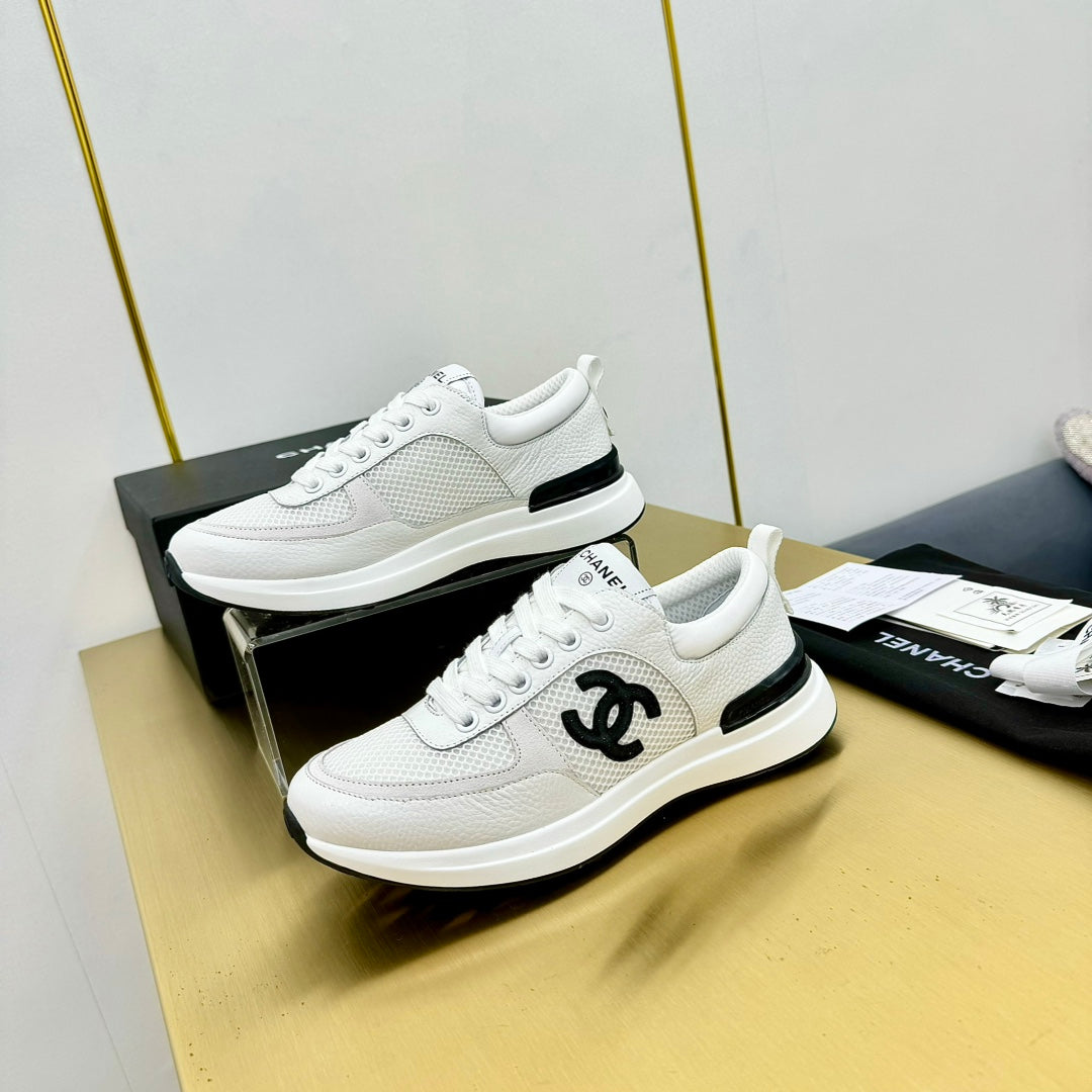 CLASSIC TRAINER IN WHITE MERCERIZED VELVET
