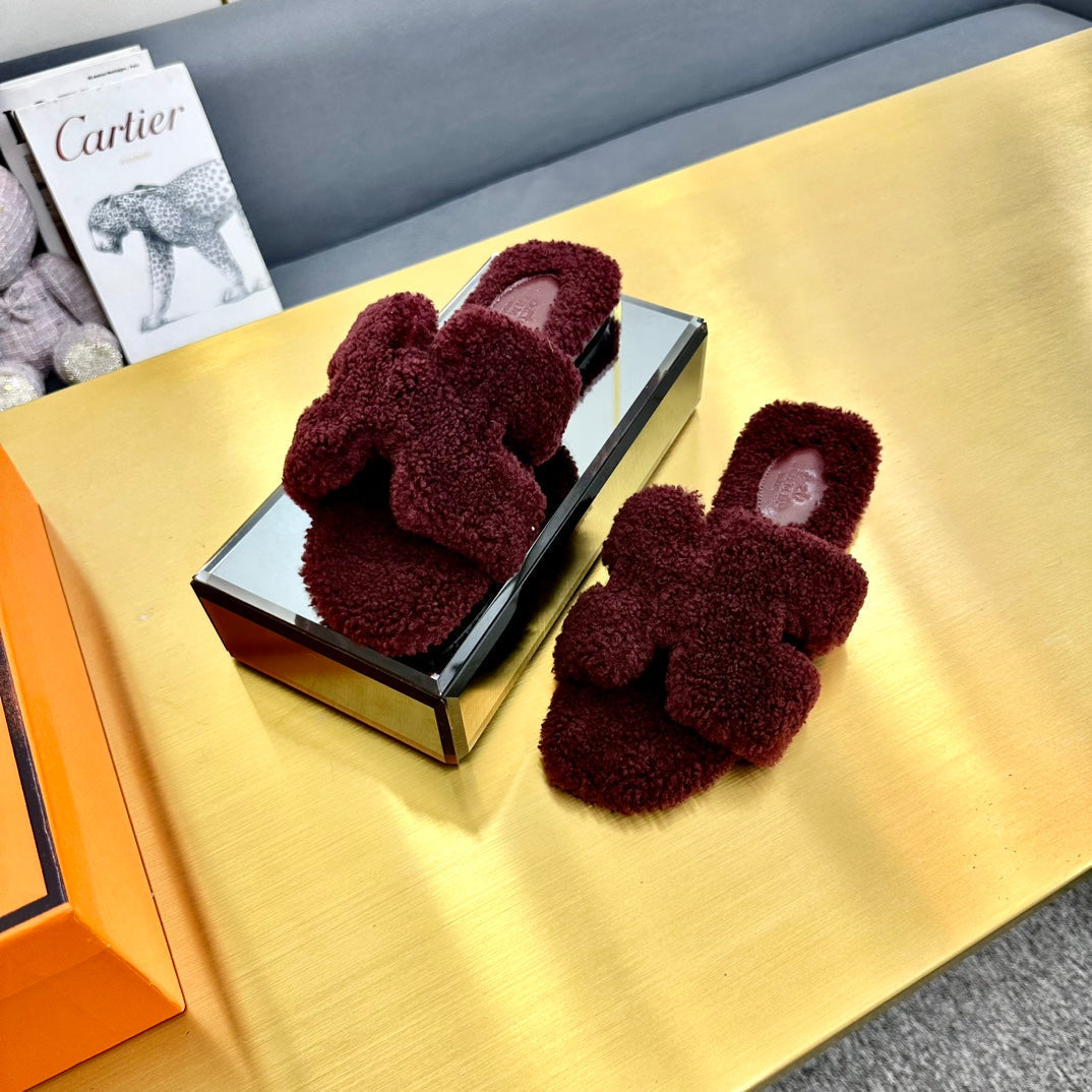 ORAN SHEARLING SANDALS MAHOGANY RED