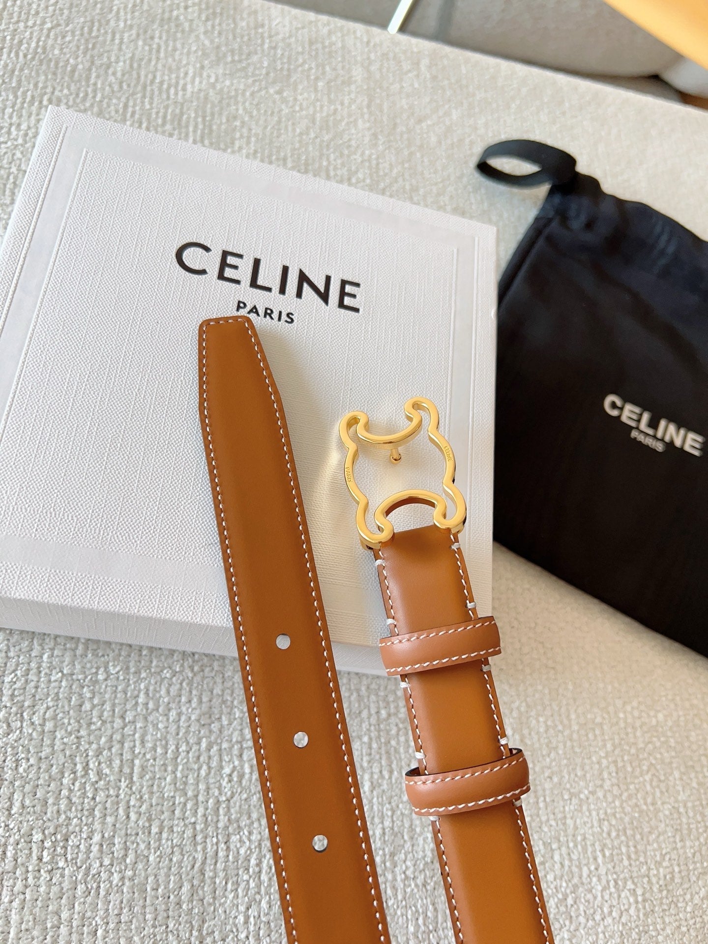 BELT 25MM TRIOMPHE LOGO CUT-OUT IN BROWN SMOOTH CALFSKIN WITH GOLD BUCKLE
