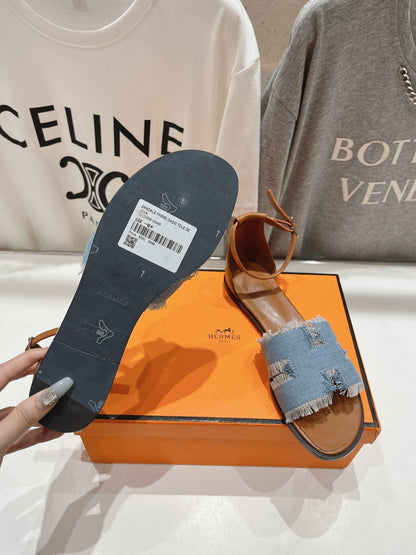 SANTORINI SANDAL BLEU CLAIR LAMBSKIN