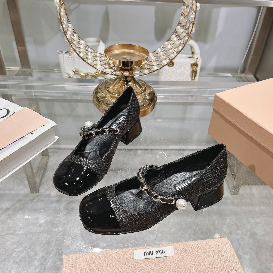 MARY JANE SANDAL CAP TOE BLACK SHEEPSKIN - MID HEEL
