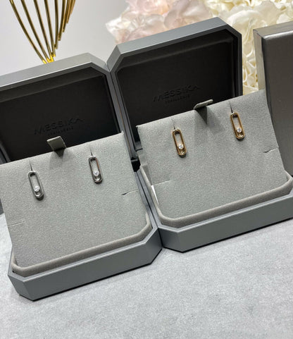 MOVE UNO SMALL 1 DIAMOND EARRINGS